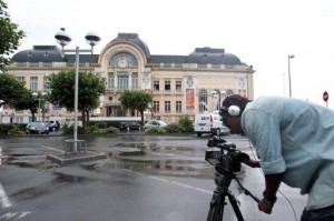 un-journaliste-filme-le-casino un-journaliste-filme-le-casino